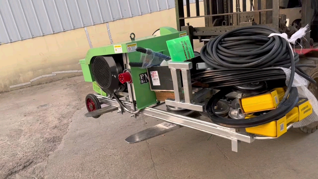 電動繩鋸機 大功率無線遙控技術的革新與應用